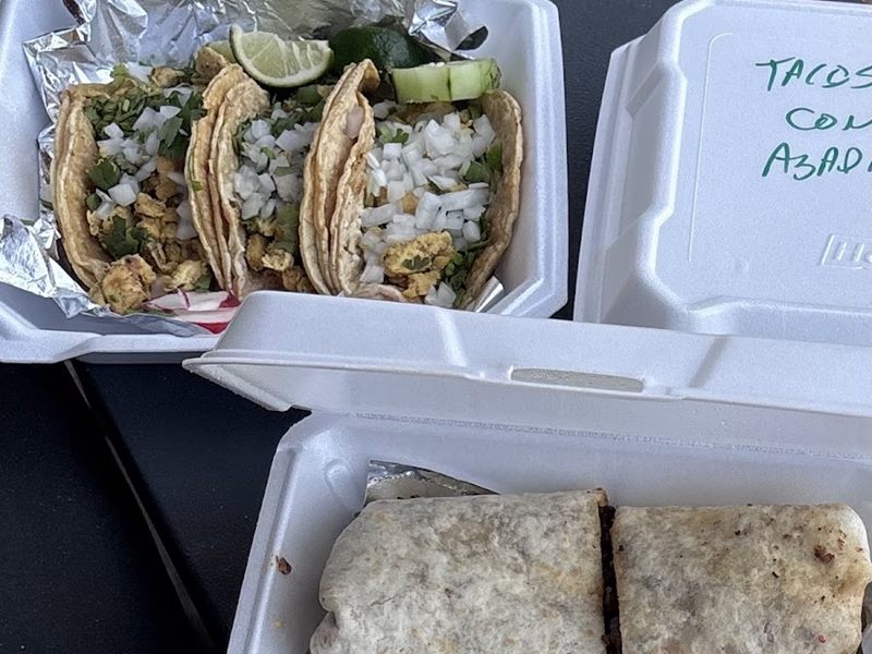 Tacos Los Plebes food